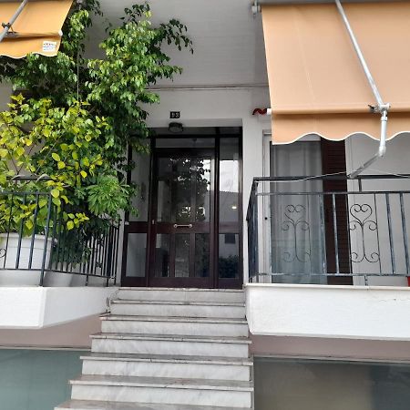 Luchia Apartment Patras Bagian luar foto