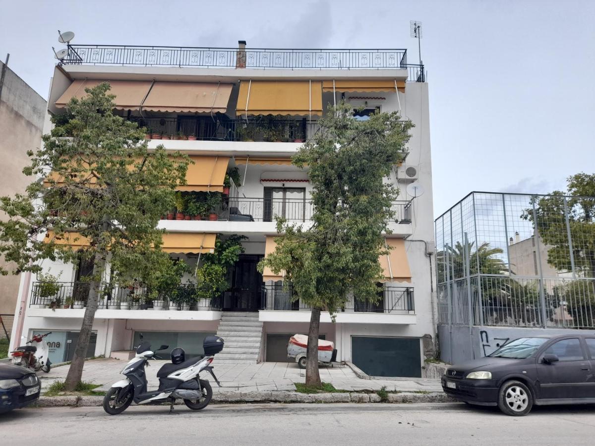 Luchia Apartment Patras Bagian luar foto